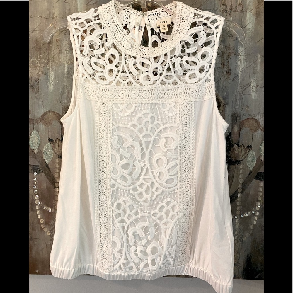 Anthropologie White Crochet Lace Sleeveless Blouse